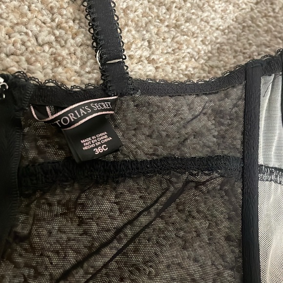 Victoria Secret Corset - Picture 3 of 3